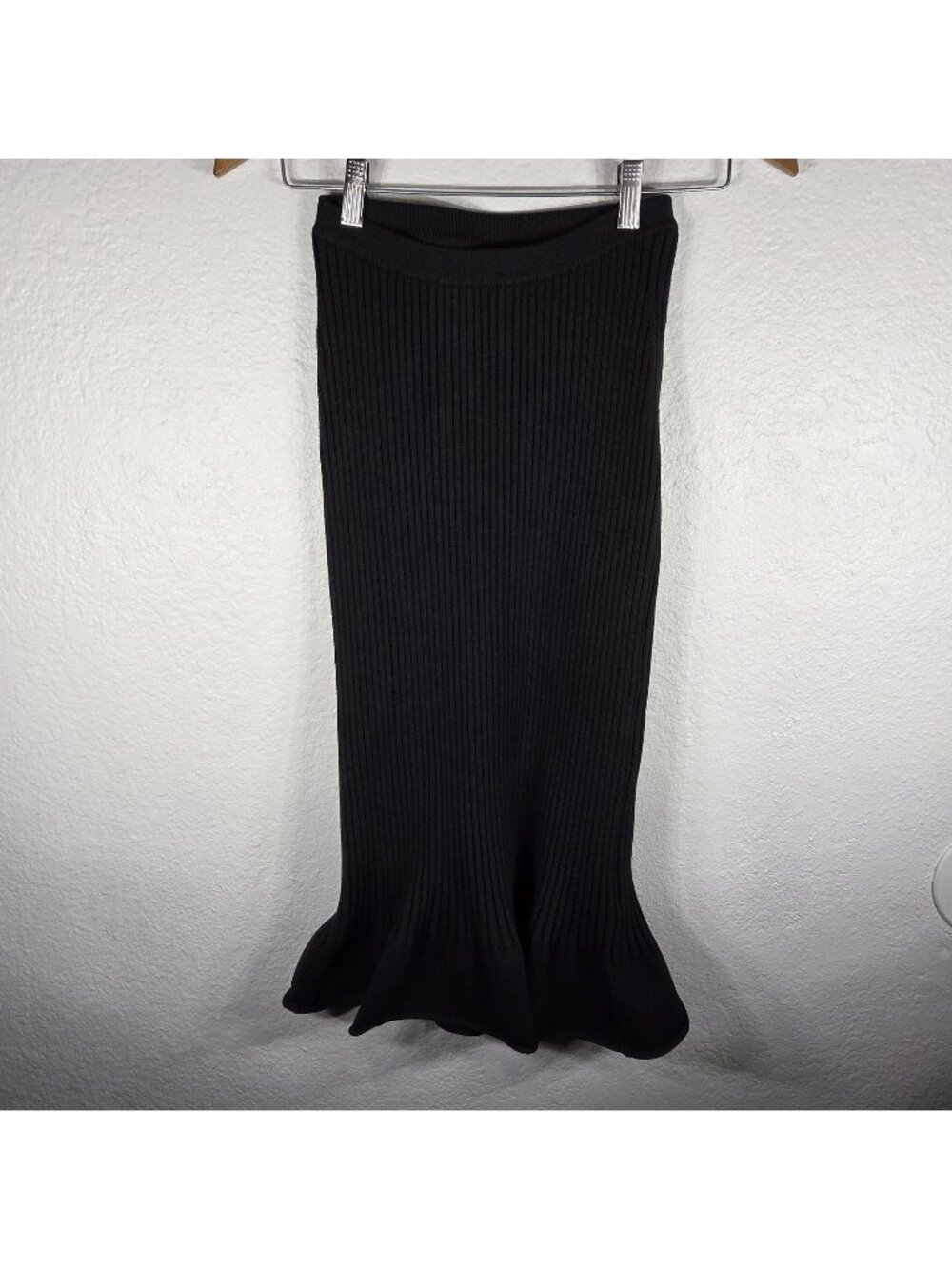 Khaite Black Wool Ribbed Flare Trumpet Maxi Skirt Size M Stretch Made In Italy